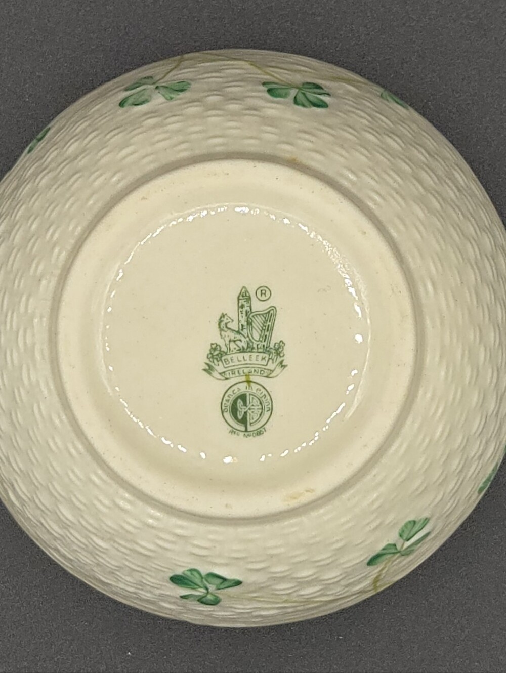Vintage Belleek Ireland Shamrock Sugar Bowl - Picture 3 of 4
